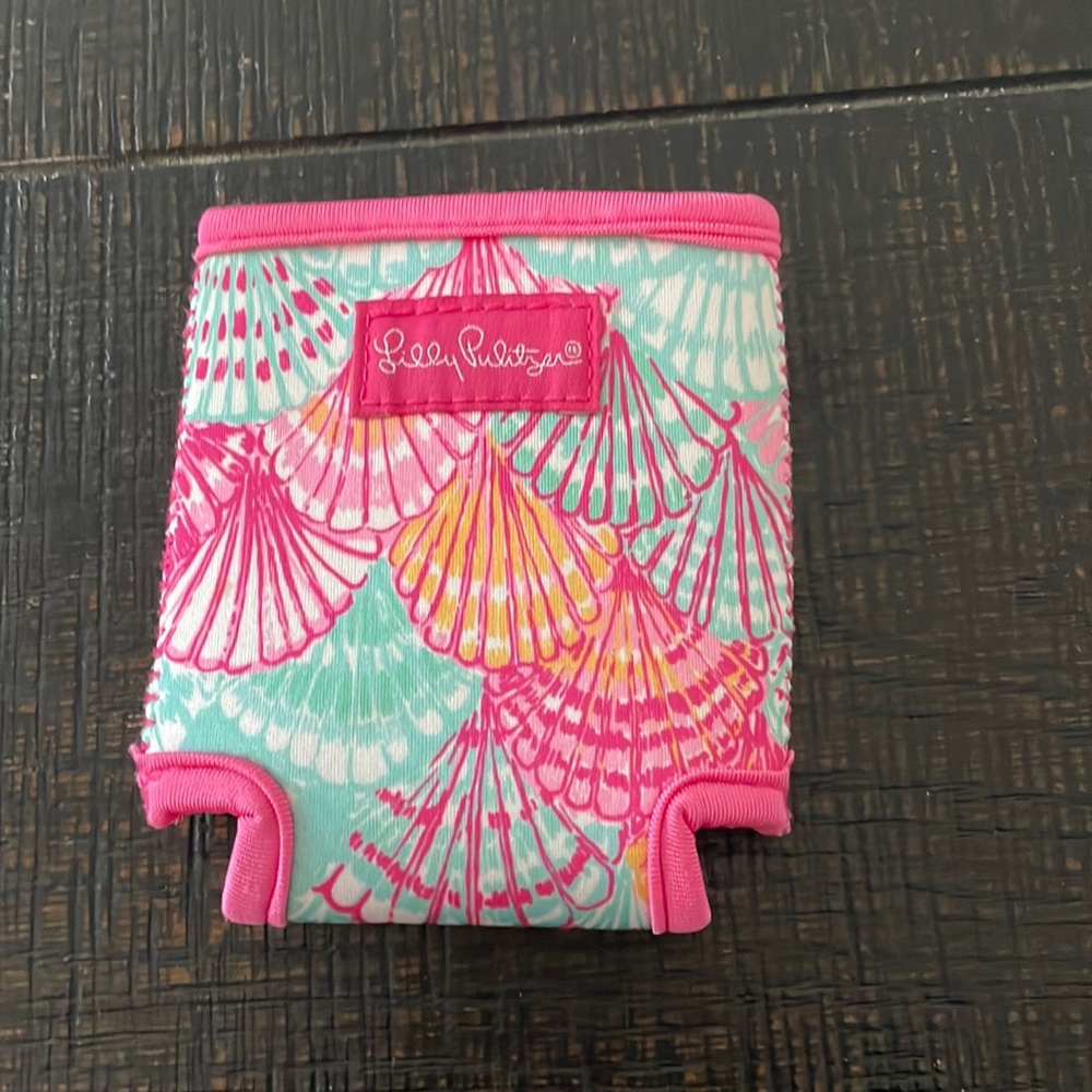 Lilly Pulitzer Shell coozie